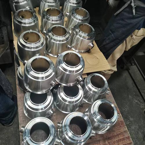 电工电气产品加工中的弯头加工技术